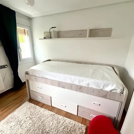 Luistarrak Apartment- Free Parking Lägenhet *